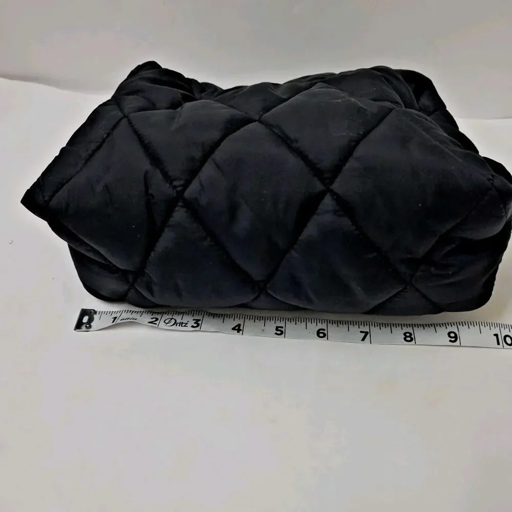Vera Bradley Black Quilted Cosmetic Bag Travel Makeup Zip Pouch Organizer NWOT